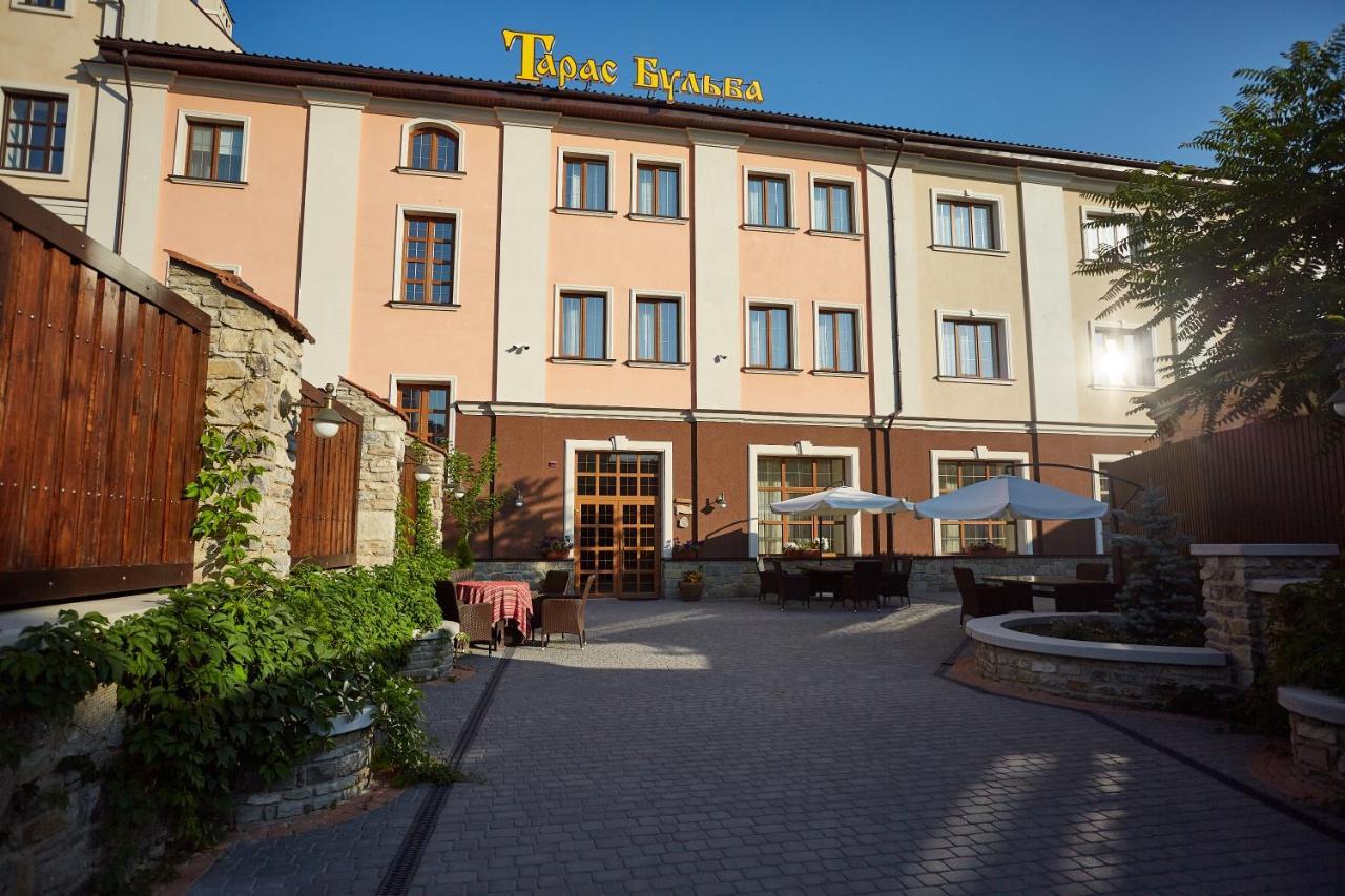 Taras Bulba Hotel Kamianets-Podilskyi Exterior foto